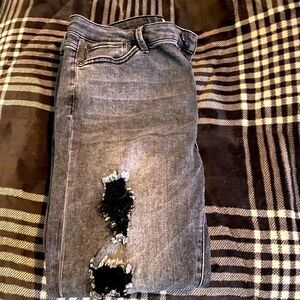 Simple Society Woman’s skinny jeans